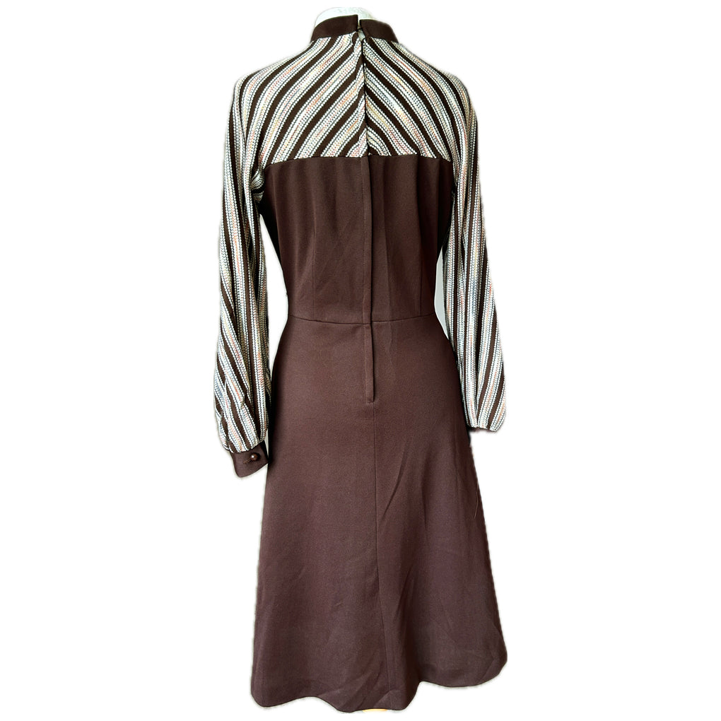 70’s Brown Day Dress with Coral Button Bodice