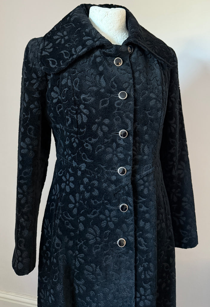 Elgee vintage 1960s/70s black chenille tapestry maxi coat – Candy