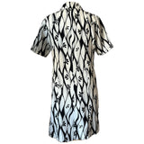 Robe de jour à fixation asymétrique vintage monochrome des années 1960
