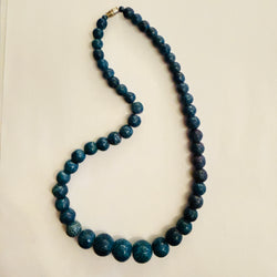 Vintage 1980s teal magnesite graduated bead necklace