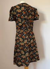 Autumn flowers vintage 1970s puff sleeved floral tea dress