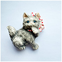 Cute vintage cat with polkadot bow brooch