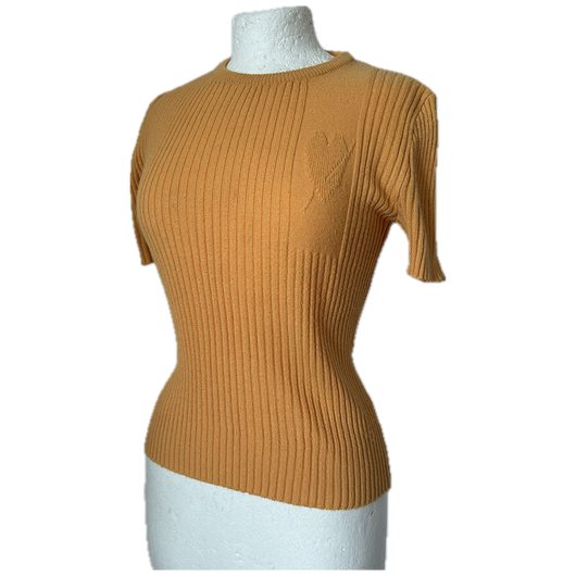 Light amber orange 70s-does-40s ribbed heart motif jumper