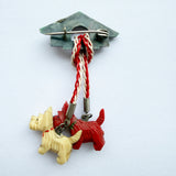 Art deco vintage 1930s-40s Scottie dogs and kennel brooch