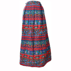 Jupe maxi folky en coton floral paisley rouge et bleu vintage du début des années 1970