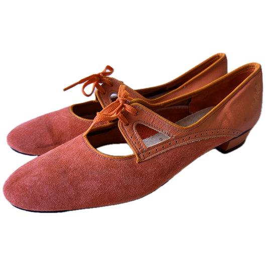 Salmon pink suede vintage 1960s mod Hush Puppies shoes UK 7.5