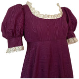 Quad dentelle garnie vintage dramatique années 1960 robe maxi violette à manches bouffantes