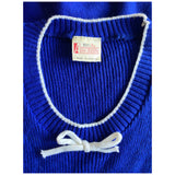 Haut en tricot acrylique bleu royal des années 1970 avec garniture à nœud